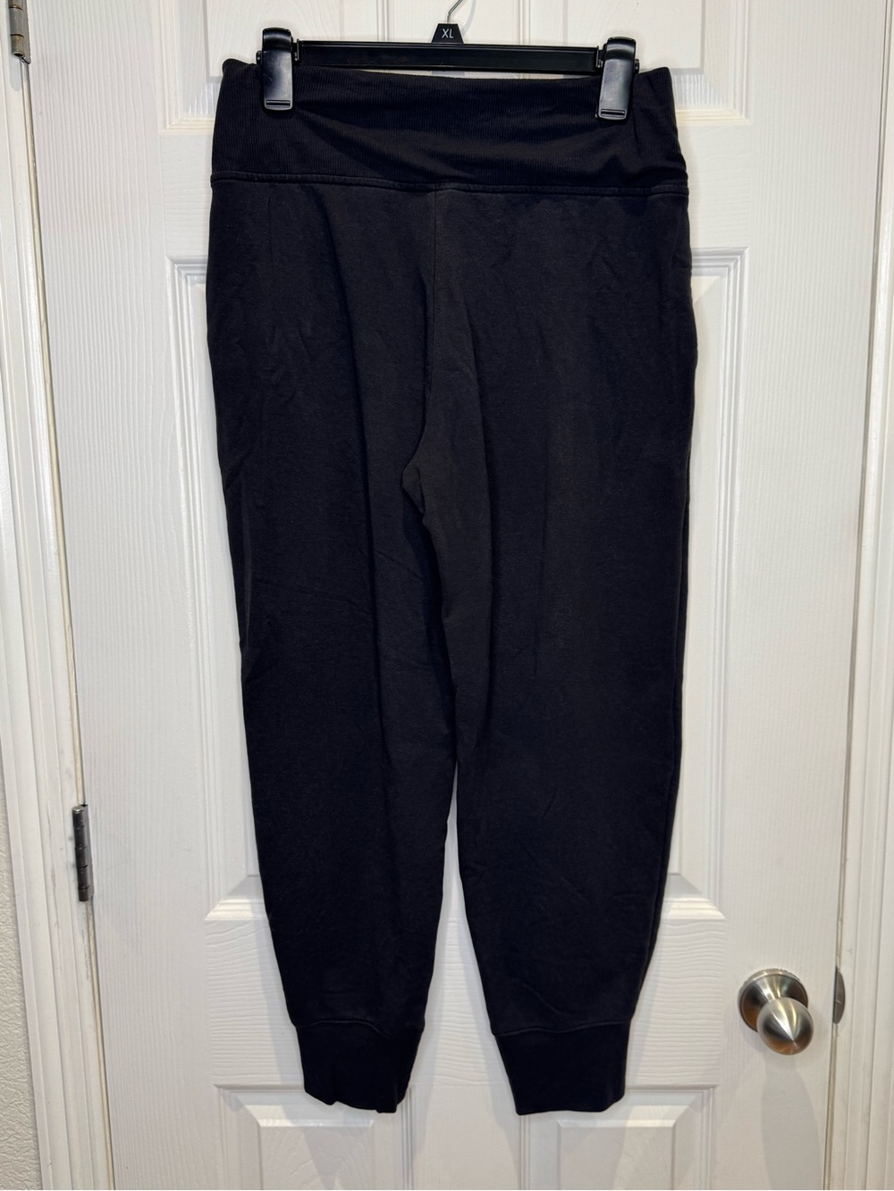 Athleta Women's Medium Petite Pull On Jogger Sweatpants Charcoal Grey Black - Picture 2 of 4